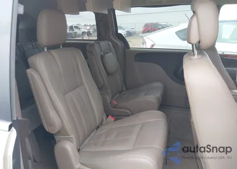 2015 Chrysler Town & Country Touring from USA, damaged, VIN 2C4RC1BG3FR626588